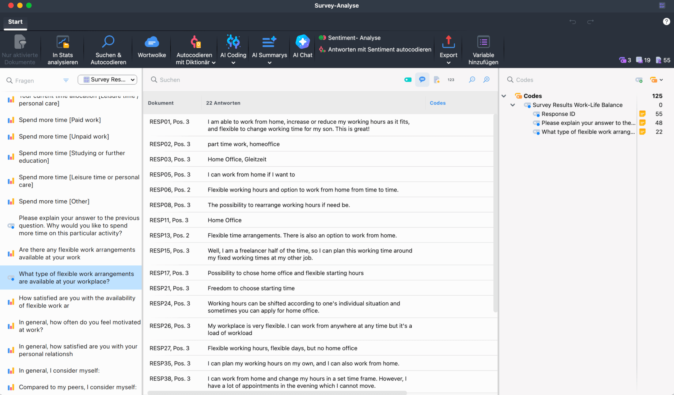 MAXQDA-Screenshot, der den Arbeitsbereich für die Surveyanalyse mit geöffnetem Fragen-Browser und angezeigten Antworten auf eine qualitative Frage zeigt.