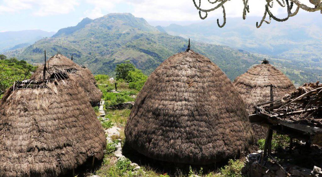 Protect living heritage from the globalization process