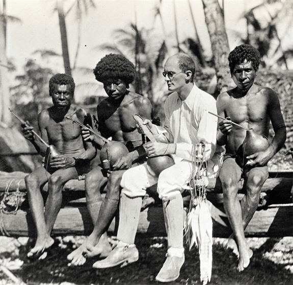 Bronisław Malinowski interacting with interlocutors